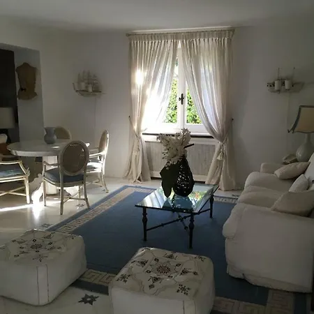 Villa Rossi In Roma Imperiale *